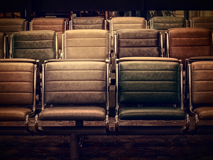 waiting room seating at airport