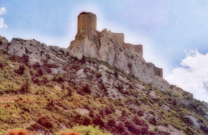 cathar stronghold Queribus